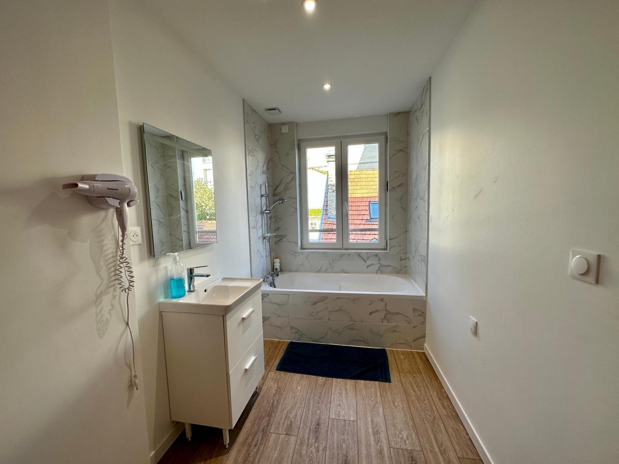 Petra - Appartement Climatise En Hypercentre 兰斯 外观 照片
