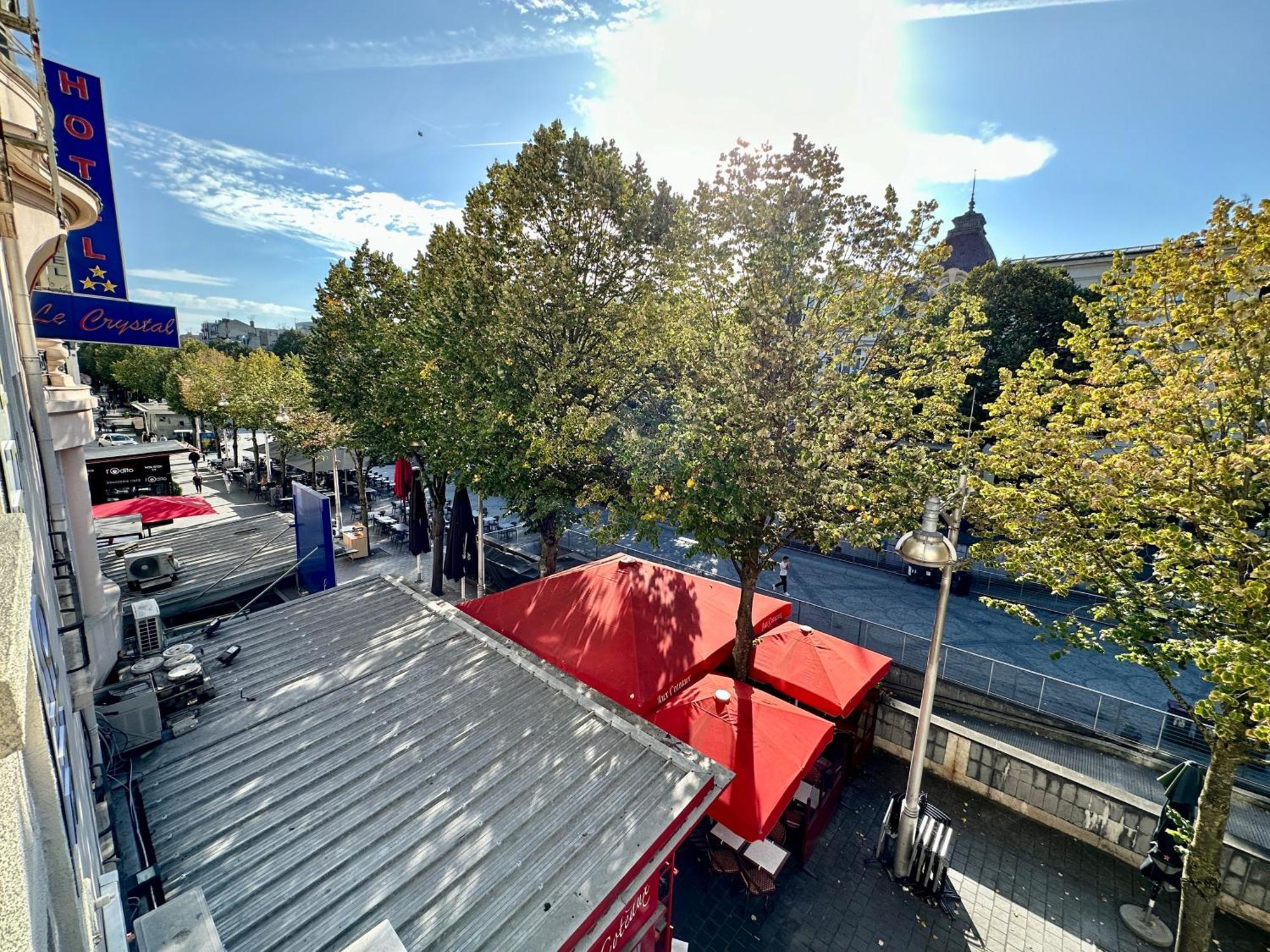 Petra - Appartement Climatise En Hypercentre 兰斯 外观 照片